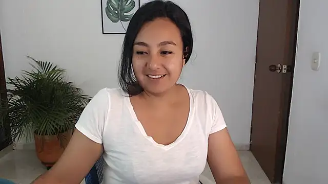 Snapshot of Themagicpotion chatting on May 29, 2026, 4:16 pm Themagicpotion online show from May 29, 2026, 4:16 pm