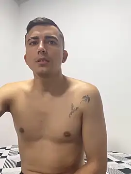 pareja curiosa19 online show from November 11, 2025, 12:54 am