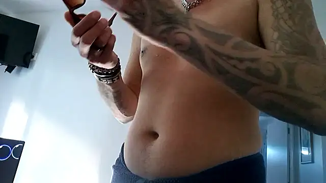 TAIZ69WORLD online show from November 5, 2025, 6:52 pm