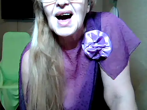 Margo Sweety online show from March 18, 2025, 7:53 pm