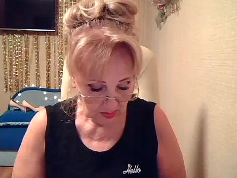 Margo Sweety online show from November 28, 2025, 6:21 pm