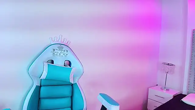 Snapshot of Lia_adamsss chatting on February 5, 2026, 3:44 am Lia adamsss online show from February 5, 2026, 3:44 am