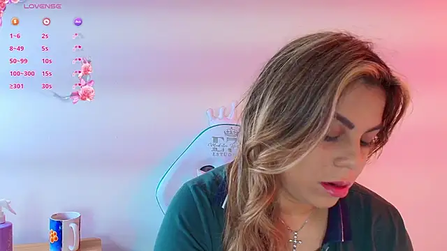 Snapshot of Lia_adamsss chatting on February 6, 2026, 3:44 am Lia adamsss online show from February 6, 2026, 3:44 am