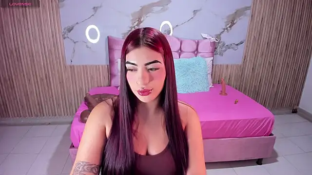 Nicolee19 online show from April 20, 2026, 11:02 am