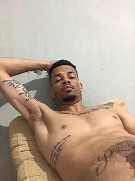 HenriquePhn online show from February 5, 2026, 2:38 am