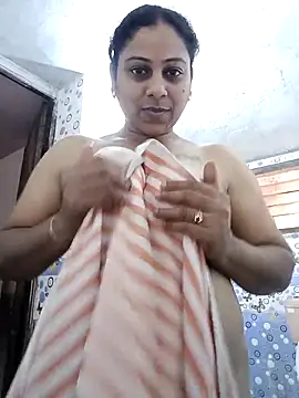 JENNIFERtamil online show from April 1, 2026, 8:15 am