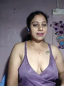 JENNIFERtamil online show from June 5, 2026, 8:36 pm