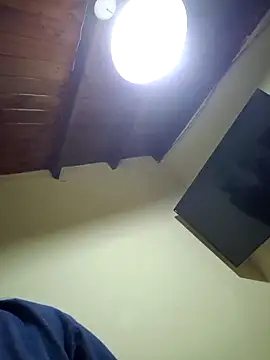 lucas12ya online show from October 29, 2025, 2:36 am