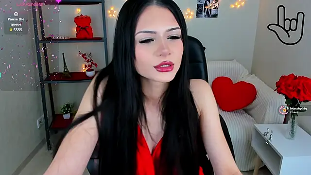 Kitti   online show from February 2, 2026, 2:32 am