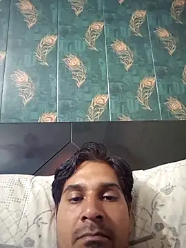 Snapshot of johnny8731 chatting on May 9, 2026, 6:13 pm johnny8731 online show from May 9, 2026, 6:13 pm