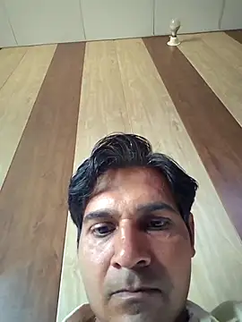 Snapshot of johnny8731 chatting on May 15, 2026, 9:38 am johnny8731 online show from May 15, 2026, 9:38 am