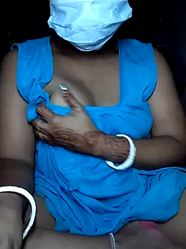 Sonajimo121994 online show from November 1, 2025, 6:43 pm