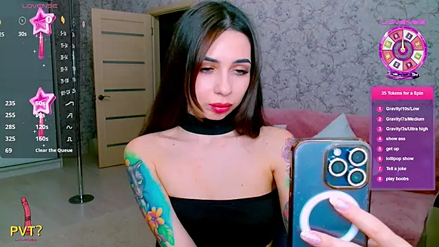 vinkiepinkie online show from March 20, 2025, 4:09 pm