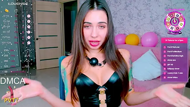 vinkiepinkie online show from September 14, 2025, 5:12 pm