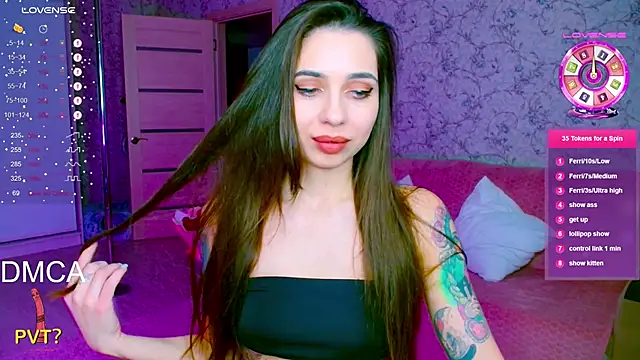 vinkiepinkie online show from February 17, 2026, 6:25 pm