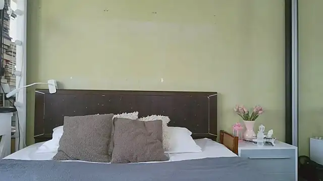 Angelika Ann online show from March 2, 2026, 7:59 am