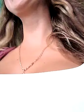 Brilliant-Splashes online show from November 14, 2025, 5:28 am