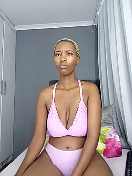 PREGGYGODESS online show from February 5, 2026, 8:08 am