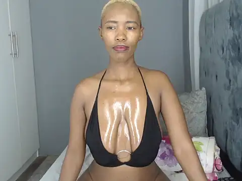 PREGGYGODESS online show from February 26, 2026, 7:13 pm