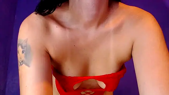 marina huerta03 online show from October 11, 2025, 6:39 pm