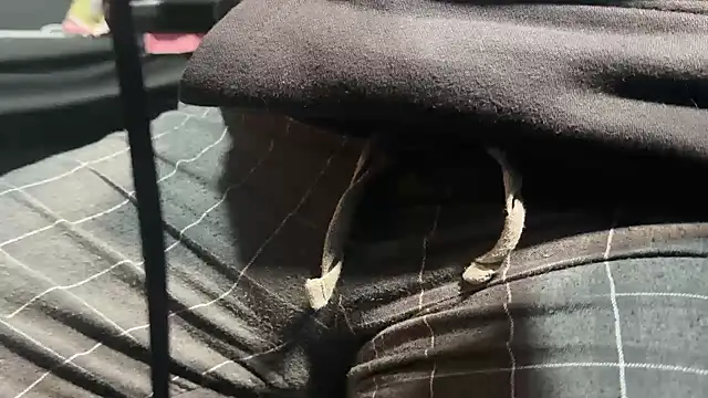 Max 965 online show from December 3, 2025, 10:19 pm