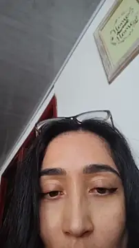Snapshot of Elowyn chatting on May 27, 2026, 9:12 pm Elowyn online show from May 27, 2026, 9:12 pm