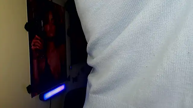 VanessaRey  online show from January 14, 2026, 5:18 pm