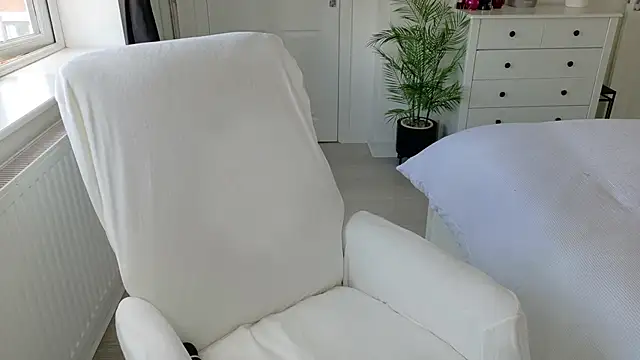 Snapshot of Missalex_xo chatting on June 28, 2026, 11:16 am Missalex xo online show from June 28, 2026, 11:16 am