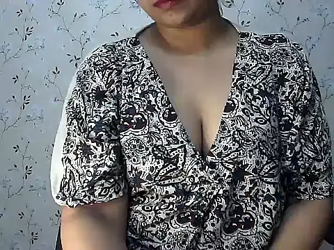 Snapshot of sonali4 chatting on September 10, 2025, 2:39 pm sonali4 online show from September 10, 2025, 2:39 pm