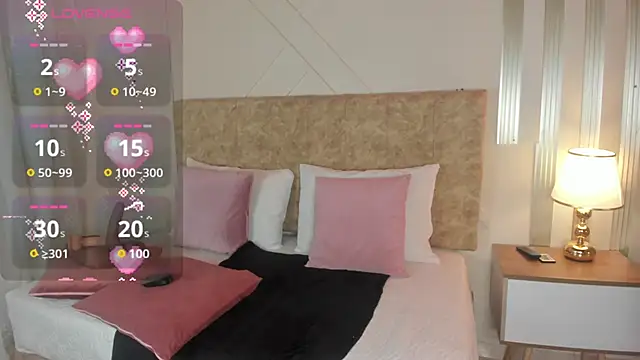 angelinarouse  online show from September 26, 2025, 4:16 am