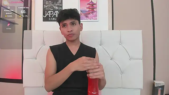 Snapshot of Ethan_Westt chatting on September 9, 2025, 8:19 pm Ethan Westt online show from September 9, 2025, 8:19 pm