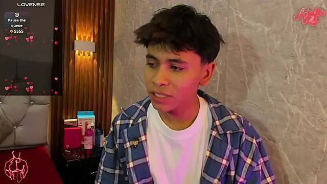 Ethan Westt online show from April 20, 2026, 8:32 pm