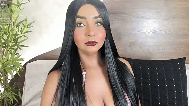 mia lacy  online show from September 26, 2025, 7:51 pm