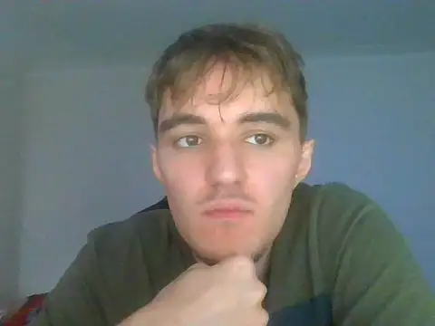 Snapshot of tristan_12273 chatting on November 5, 2025, 9:42 am tristan 12273 online show from November 5, 2025, 9:42 am