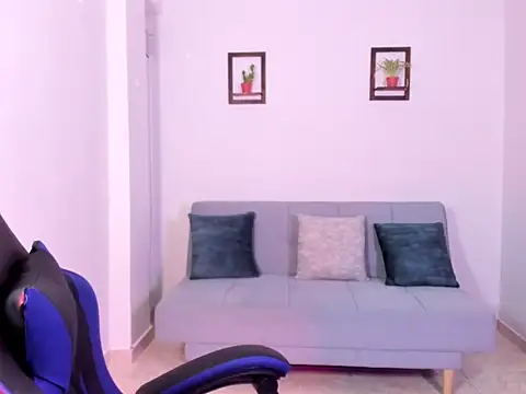 leoaddams22 online show from October 13, 2025, 10:32 pm