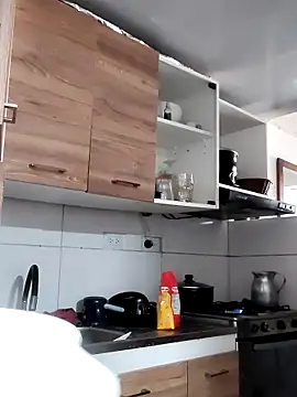 Amadamilf1980 online show from March 15, 2026, 1:06 pm