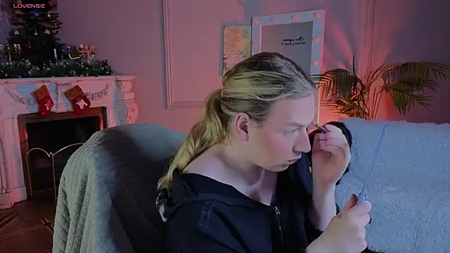 Jes Solar online show from December 20, 2025, 9:55 pm