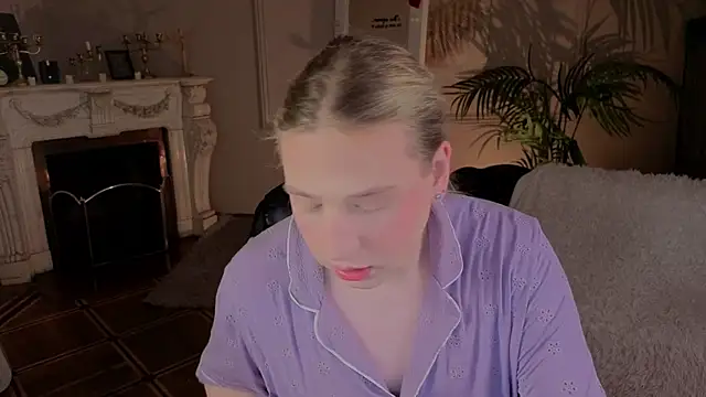 Jes Solar online show from April 9, 2026, 10:15 pm