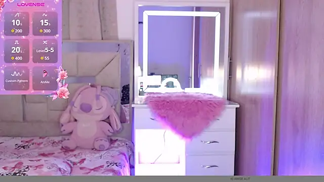 AlitaAnisee online show from April 10, 2026, 1:44 am