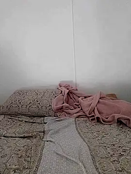 Snapshot of Cris_Redd chatting on July 5, 2026, 3:13 am Cris Redd online show from July 5, 2026, 3:13 am