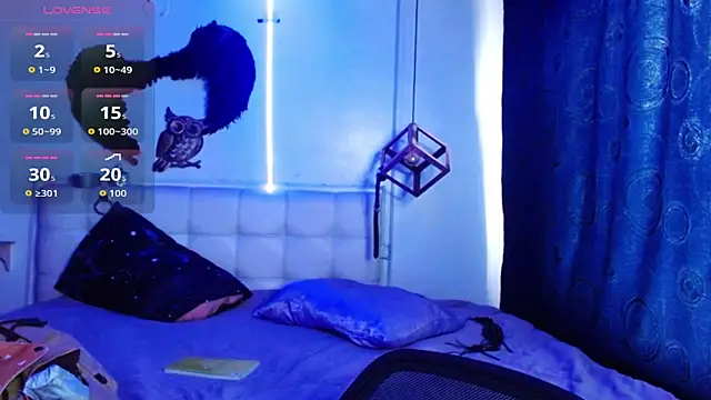 goth minerva online show from September 15, 2025, 1:44 pm