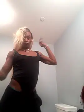 Snapshot of ItsBarbieBitcxxxx69 chatting on January 18, 2026, 5:55 am ItsBarbieBitcxxxx69 online show from January 18, 2026, 5:55 am