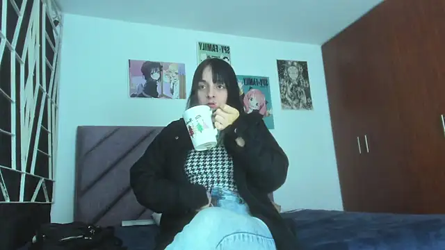 KARINNA  RAVEN online show from December 5, 2025, 1:14 am