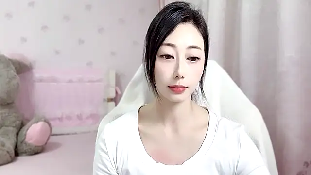 anjila888 online show from October 28, 2025, 1:25 pm