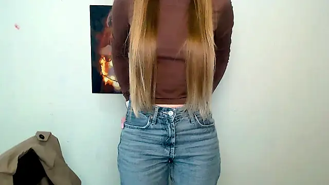 Doll Angelina online show from April 18, 2026, 7:12 am