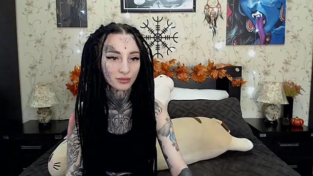 Snapshot of Velvetbat chatting on October 2, 2025, 6:53 am Velvetbat online show from October 2, 2025, 6:53 am