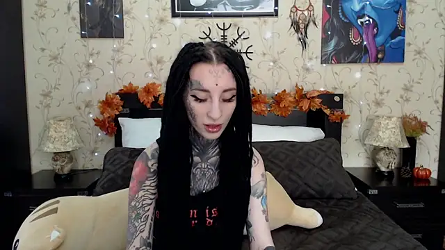 Snapshot of Velvetbat chatting on October 5, 2025, 6:56 am Velvetbat online show from October 5, 2025, 6:56 am