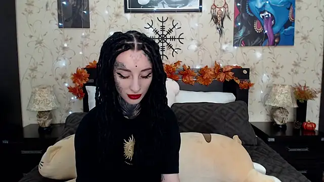 Snapshot of Velvetbat chatting on October 18, 2025, 7:09 am Velvetbat online show from October 18, 2025, 7:09 am