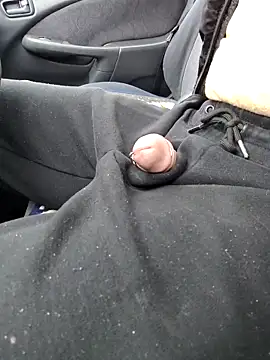 evi42 online show from April 4, 2026, 10:13 am