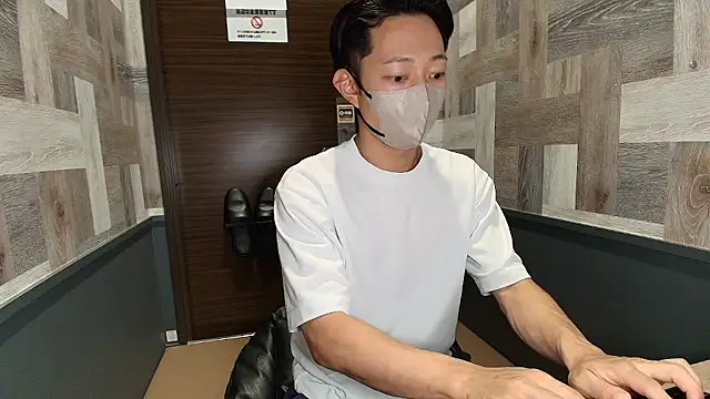 Snapshot of i_am_Hiro chatting on July 10, 2026, 4:17 am i am Hiro online show from July 10, 2026, 4:17 am